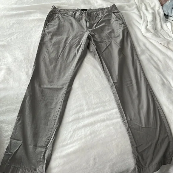 Jcrew, super light weight pants. Color:Light grey. Size: 34x34 - Picture 1 of 6